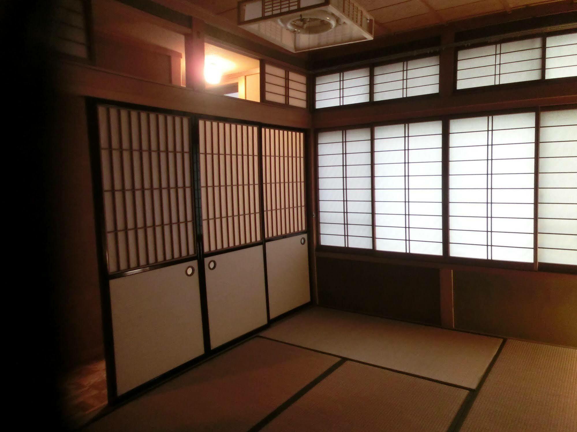 Takayama Ninja House Hotell Eksteriør bilde